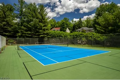 21 Edgefield Dr, Parsippany, NJ 07950 - Photo 28