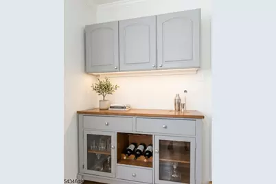 79 Oakland Ter, Newark, NJ 07106 - Photo 4