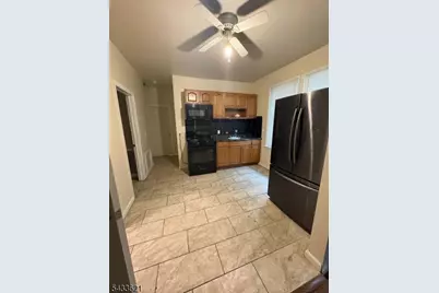 143 Huntington Ter #1R, Newark, NJ 07112 - Photo 8