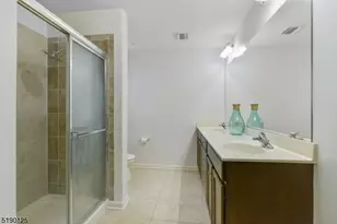 306 Waterview Ct, Hanover Township, NJ 07927 - Photo 6