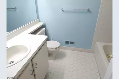 98 Amethyst Way, Franklin Township, NJ 08823 - Photo 12