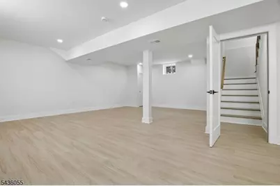 318 Halsey Rd, Parsippany, NJ 07054 - Photo 32