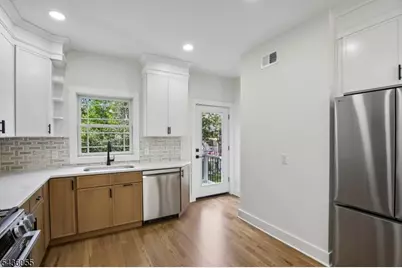 318 Halsey Rd, Parsippany, NJ 07054 - Photo 12