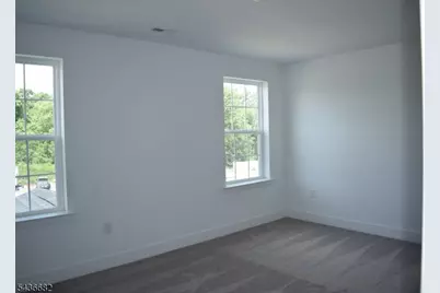 52 Eastwood Ter, East Hanover Township, NJ 07936 - Photo 16