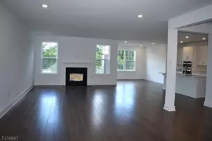 52 Eastwood Ter, East Hanover Township, NJ 07936 - Photo 2