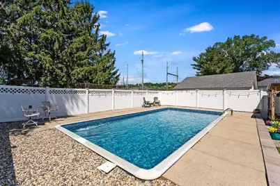 121 Kanouse St, Boonton Town, NJ 07005 - Photo 24