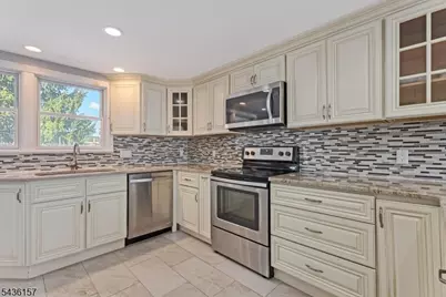 121 Kanouse St, Boonton Town, NJ 07005 - Photo 8