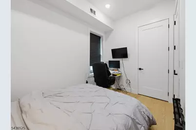 666 Ocean Ave, Jersey City, NJ 07305 - Photo 30