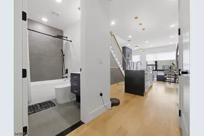 666 Ocean Ave, Jersey City, NJ 07305 - Photo 22