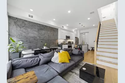 666 Ocean Ave, Jersey City, NJ 07305 - Photo 16