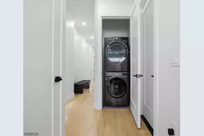 666 Ocean Ave, Jersey City, NJ 07305 - Photo 22