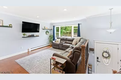 81 Elba Ave, Hopatcong, NJ 07843 - Photo 12
