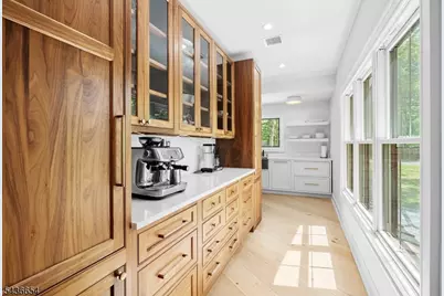 9 Hilltop Rd, Kinnelon, NJ 07405 - Photo 12