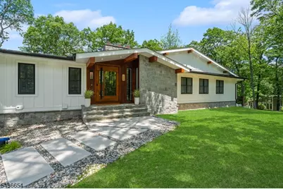 9 Hilltop Rd, Kinnelon, NJ 07405 - Photo 2