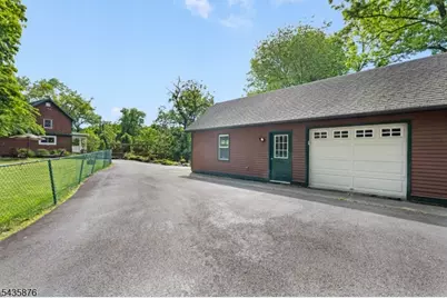 39 Lavin Rd, Rockaway Township, NJ 07885 - Photo 4