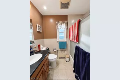 1400 70th St #13, North Bergen Twp., NJ 07047 - Photo 6