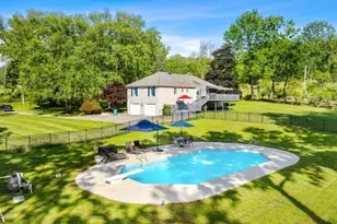 97 Beacon Hill Rd, Washington Township, NJ 07830 - Photo 1