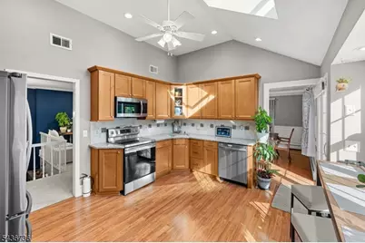 97 Beacon Hill Rd, Washington Township, NJ 07830 - Photo 16
