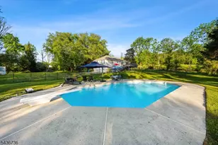 97 Beacon Hill Rd, Washington Township, NJ 07830 - Photo 38