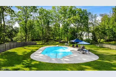 97 Beacon Hill Rd, Washington Township, NJ 07830 - Photo 42