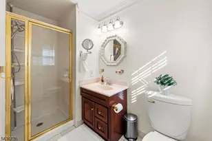 97 Beacon Hill Rd, Washington Township, NJ 07830 - Photo 24