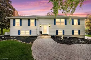97 Beacon Hill Rd, Washington Township, NJ 07830 - Photo 2