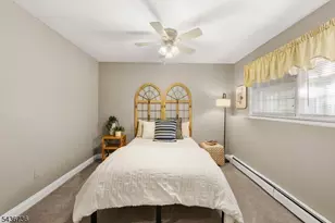 97 Beacon Hill Rd, Washington Township, NJ 07830 - Photo 32