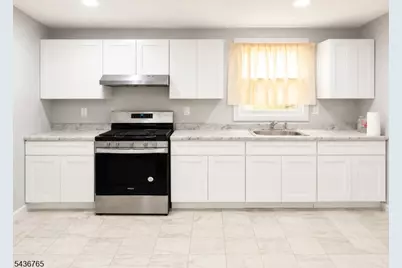 427 Totowa Ave #2, Paterson, NJ 07502 - Photo 2
