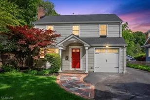 424 Colonial Ave, Westfield, NJ 07090 - Photo 2