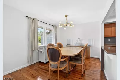 407 Saint Marks St #2, Linden, NJ 07036 - Photo 4