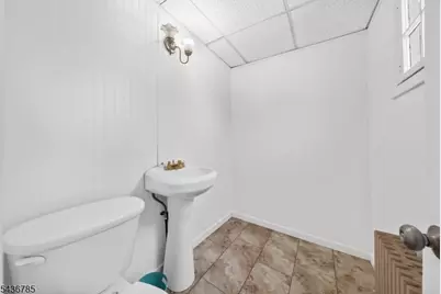 88 Woodbridge Ave, Woodbridge Township, NJ 07077 - Photo 6