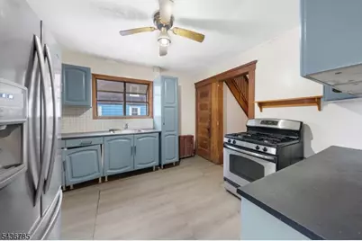 88 Woodbridge Ave, Woodbridge Township, NJ 07077 - Photo 4