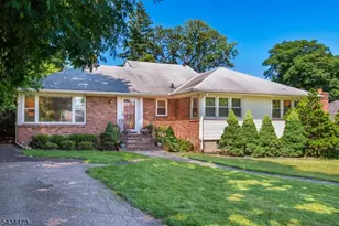 17 Luddington Rd, West Orange Township, NJ 07052 - Photo 2