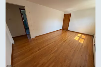 1018 Walnut St, Linden, NJ 07036 - Photo 4