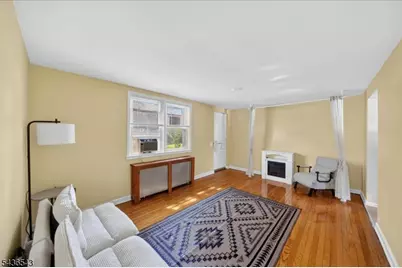 513 Brooklawn Ave #B-1, Roselle, NJ 07203 - Photo 2