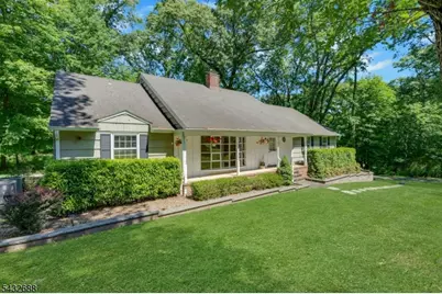 35 Manor Dr, Bernards Township, NJ 07920 - Photo 2