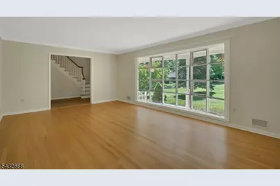 35 Manor Dr, Bernards Township, NJ 07920 - Photo 6