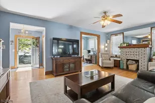79 Franklin Pl, Totowa, NJ 07512 - Photo 6
