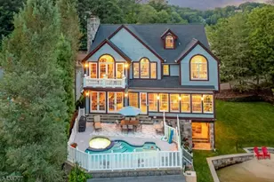10 Oakdale Ave, Hopatcong, NJ 07843 - Photo 2