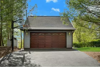 10 Oakdale Ave, Hopatcong, NJ 07843 - Photo 40