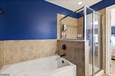 17 Swing Bridge Ln, South Bound Brook Boro, NJ 08880 - Photo 20