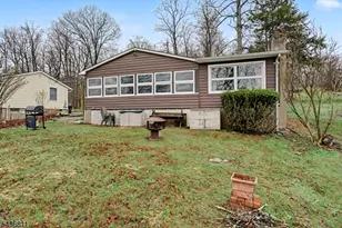 40 E Shore Dr, Hampton Township, NJ 07860 - Photo 32