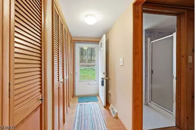 40 E Shore Dr, Hampton Township, NJ 07860 - Photo 28