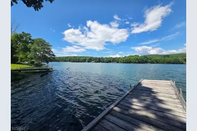 40 E Shore Dr, Hampton Township, NJ 07860 - Photo 2