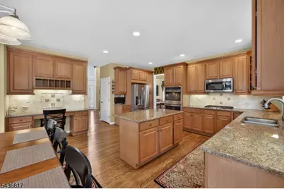 16 Saint Andrews Ct, Mount Olive, NJ 07836 - Photo 12