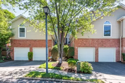 10 Ebersbach Ln, Roseland, NJ 07068 - Photo 2
