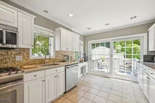18 Duncan St, Millburn, NJ 07041 - Photo 6