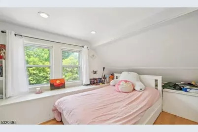 18 Duncan St, Millburn, NJ 07041 - Photo 10