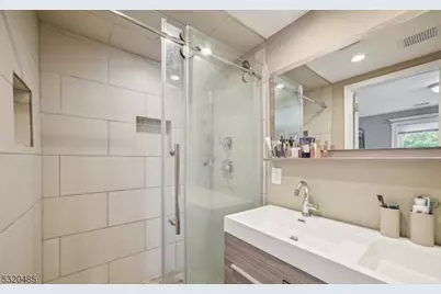 18 Duncan St, Millburn, NJ 07041 - Photo 8