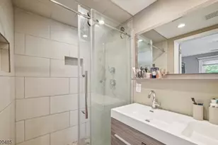 18 Duncan St, Millburn, NJ 07041 - Photo 8